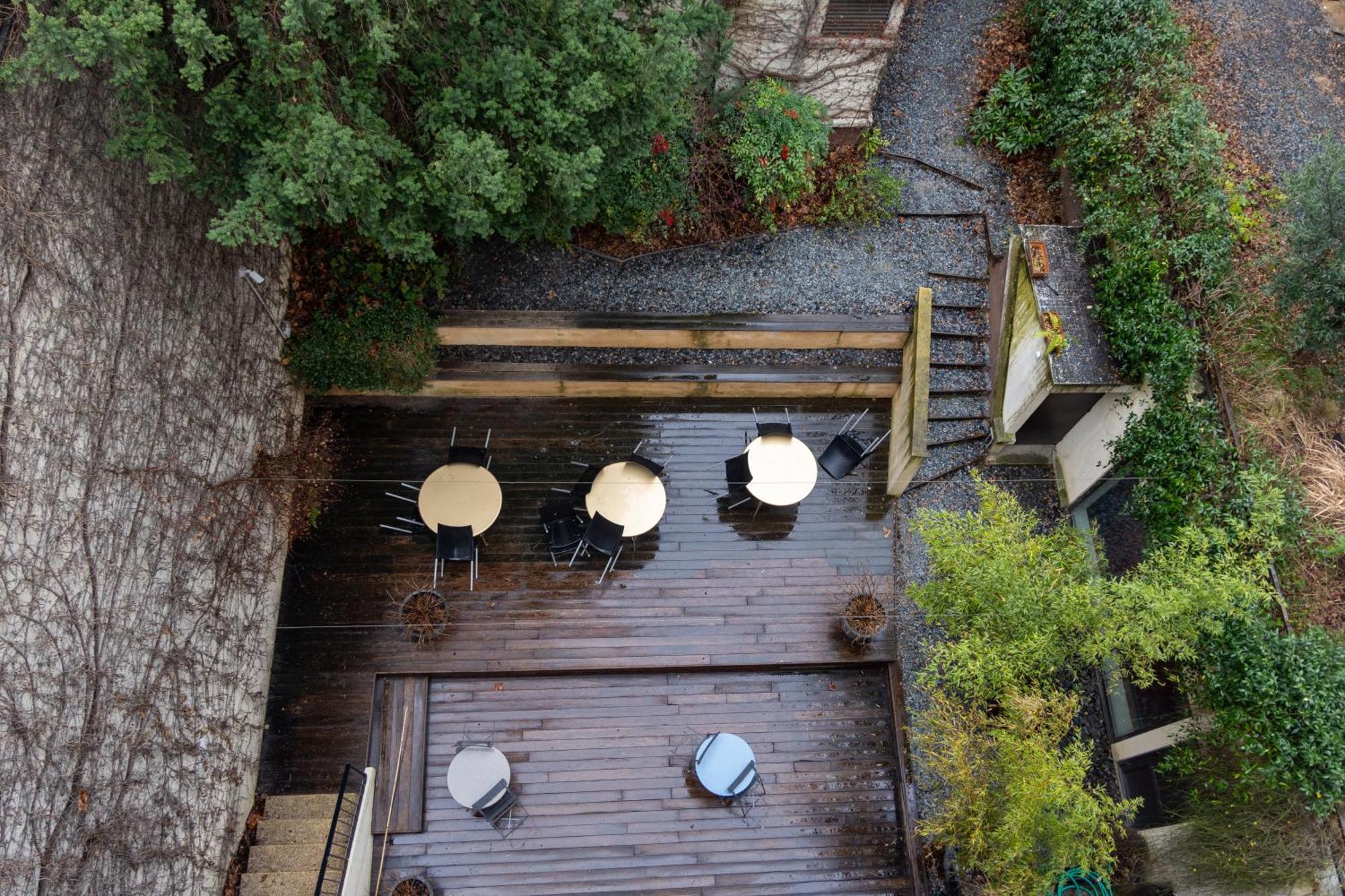 Hostel Adveniat Parijs